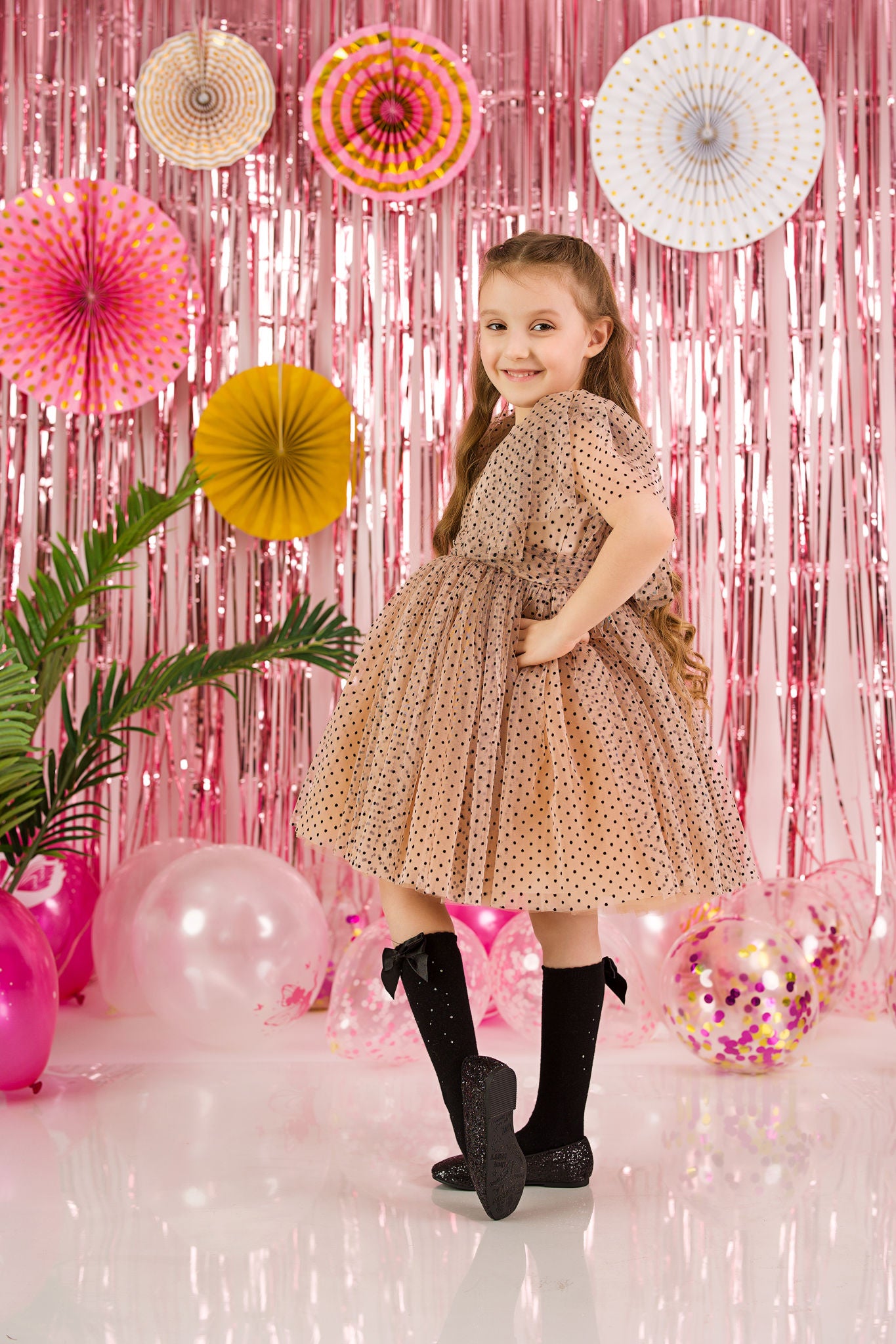 Rochie din tull nude cu buline negre pentru fete - Aida