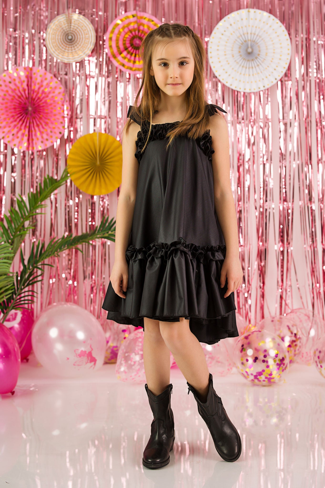 Rochie vaporoasa cu volane din poplin negru pentru fetite - Mila