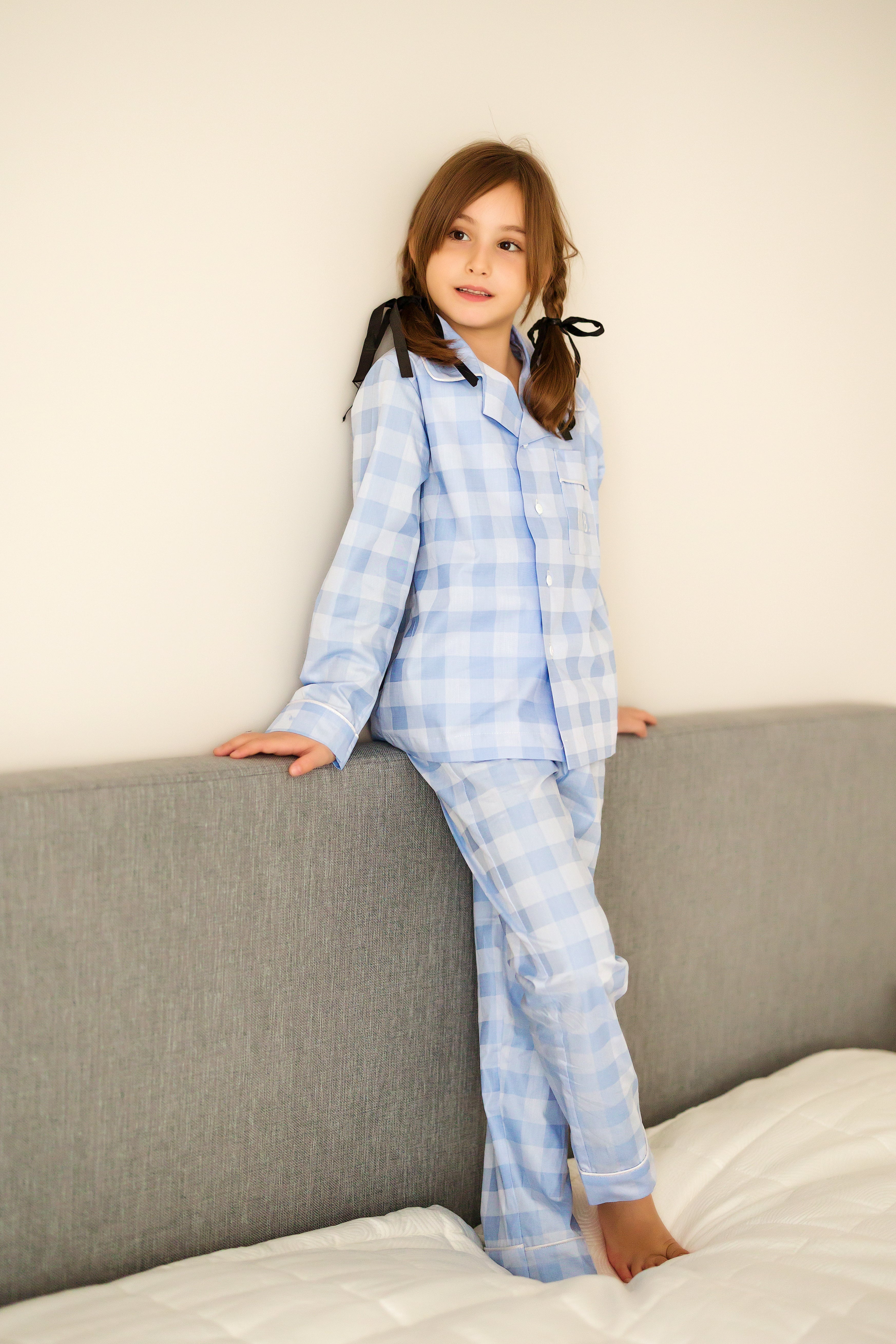 Pijama in carouri bleu pentru copii - personalizabilă